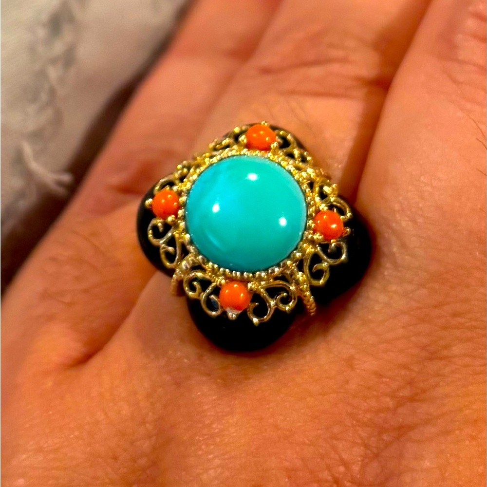 Pristine Turquoise, Onyx and Coral 14K Gold Vintage Filigree Ring in Size 6 1/4